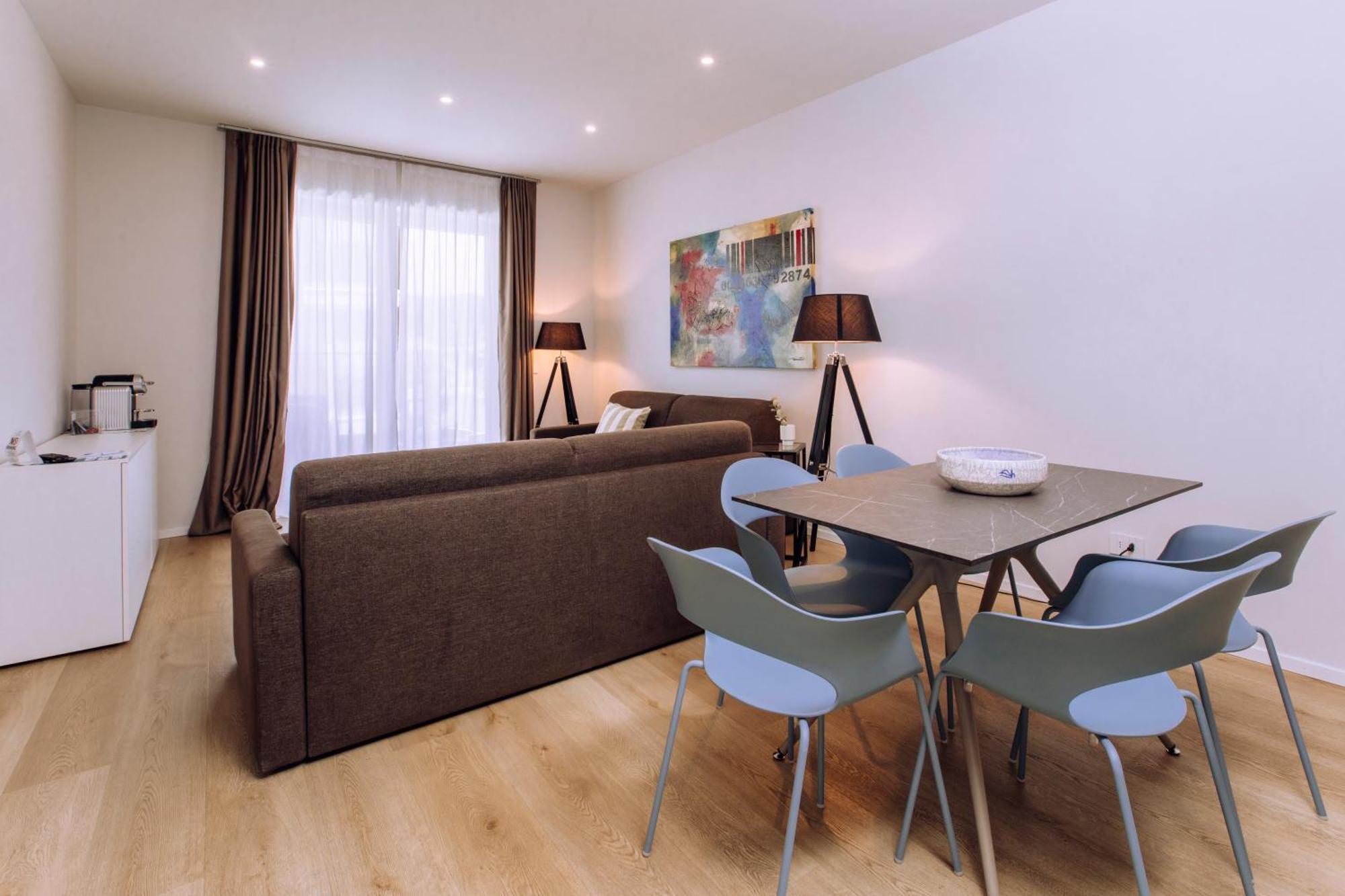 Ah Porticcioli Boutique Apartments San Felice del Benaco Eksteriør bilde