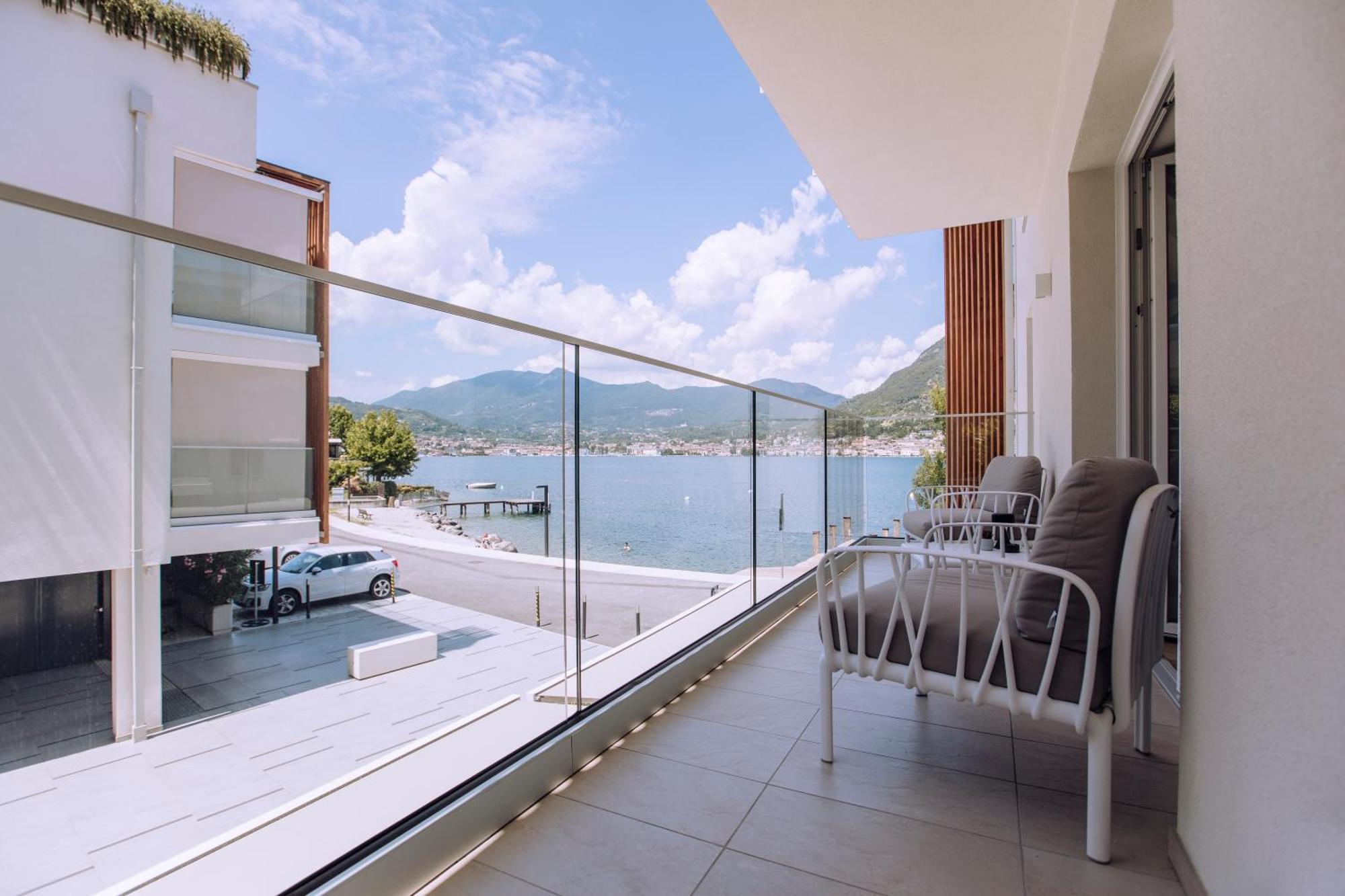Ah Porticcioli Boutique Apartments San Felice del Benaco Eksteriør bilde