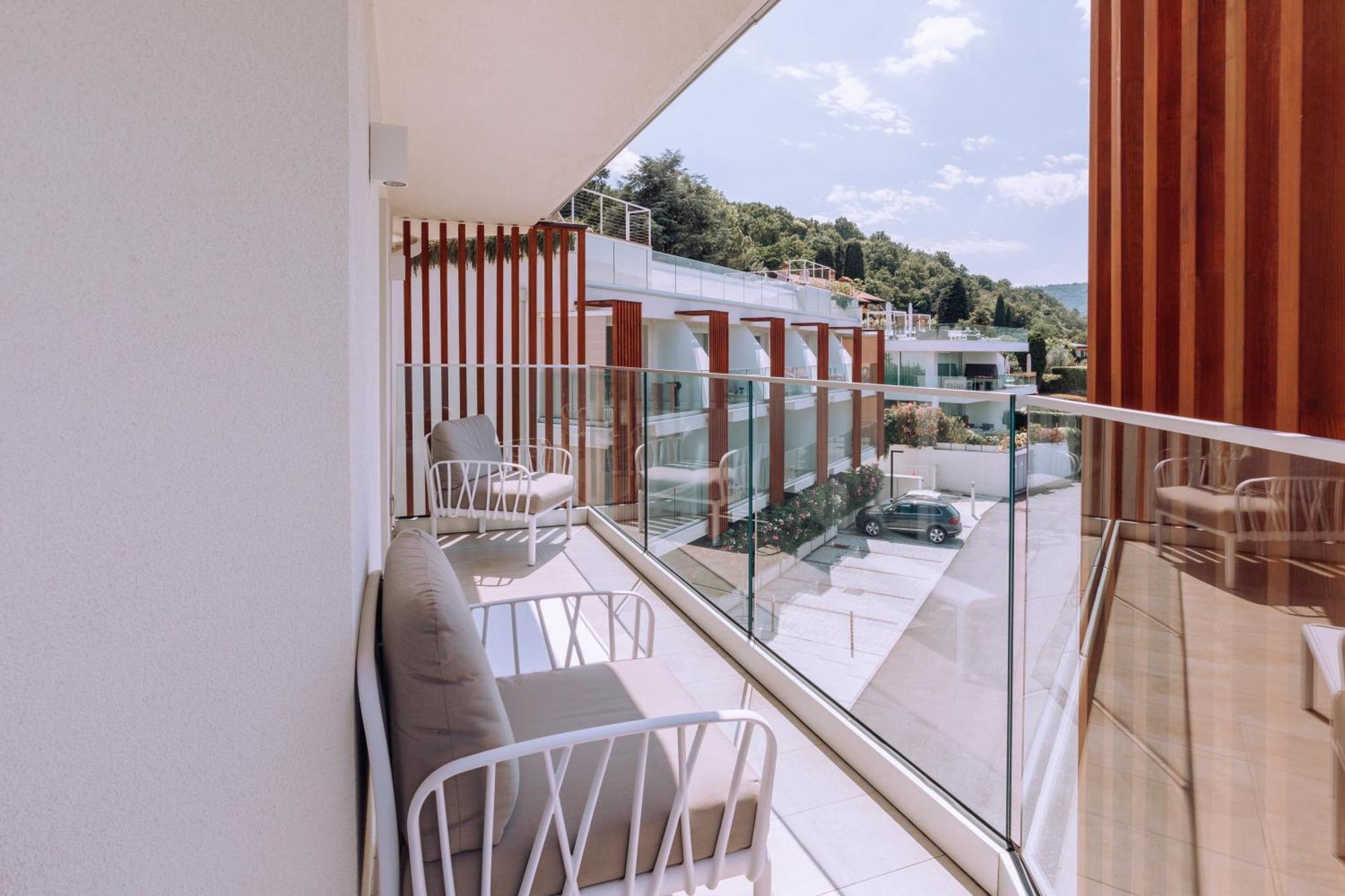 Ah Porticcioli Boutique Apartments San Felice del Benaco Eksteriør bilde