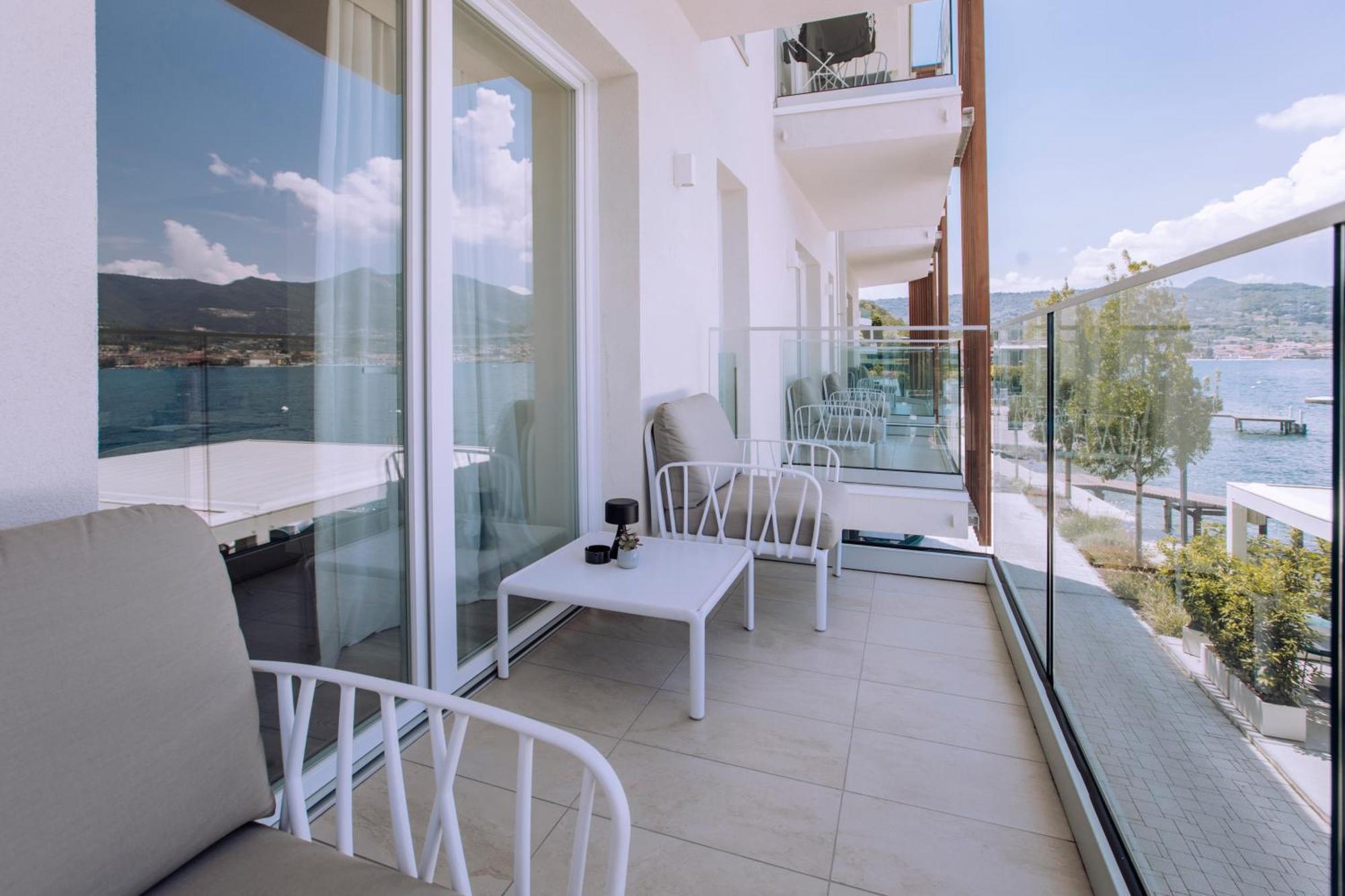 Ah Porticcioli Boutique Apartments San Felice del Benaco Eksteriør bilde