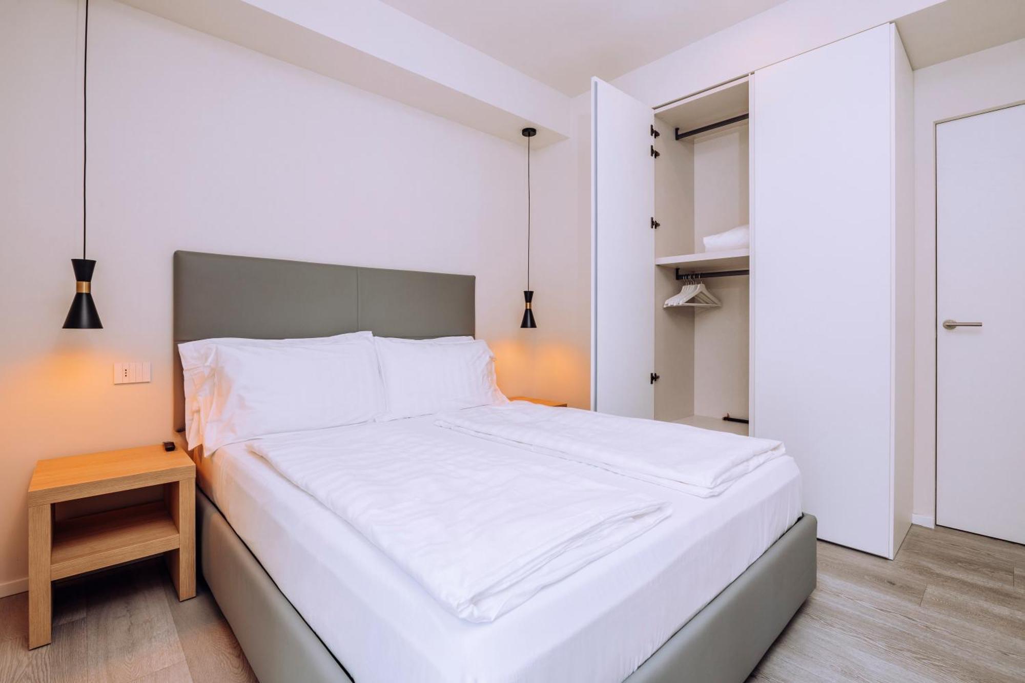 Ah Porticcioli Boutique Apartments San Felice del Benaco Eksteriør bilde
