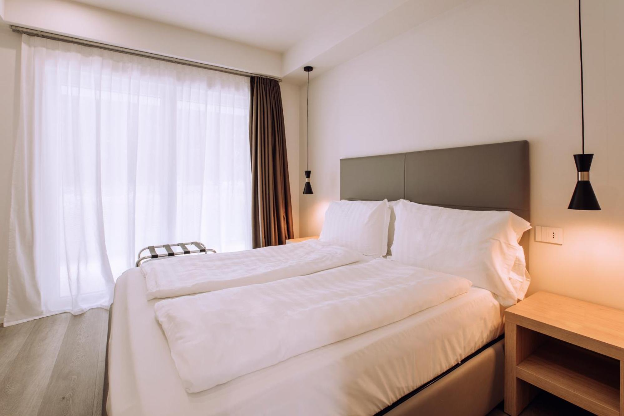 Ah Porticcioli Boutique Apartments San Felice del Benaco Eksteriør bilde