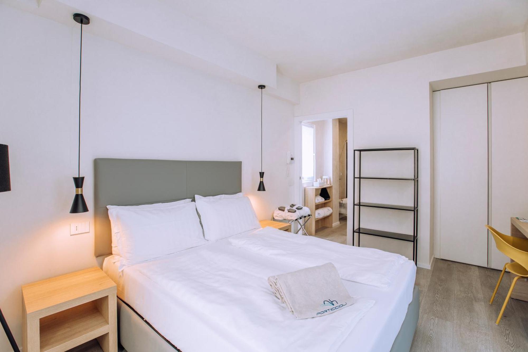 Ah Porticcioli Boutique Apartments San Felice del Benaco Eksteriør bilde