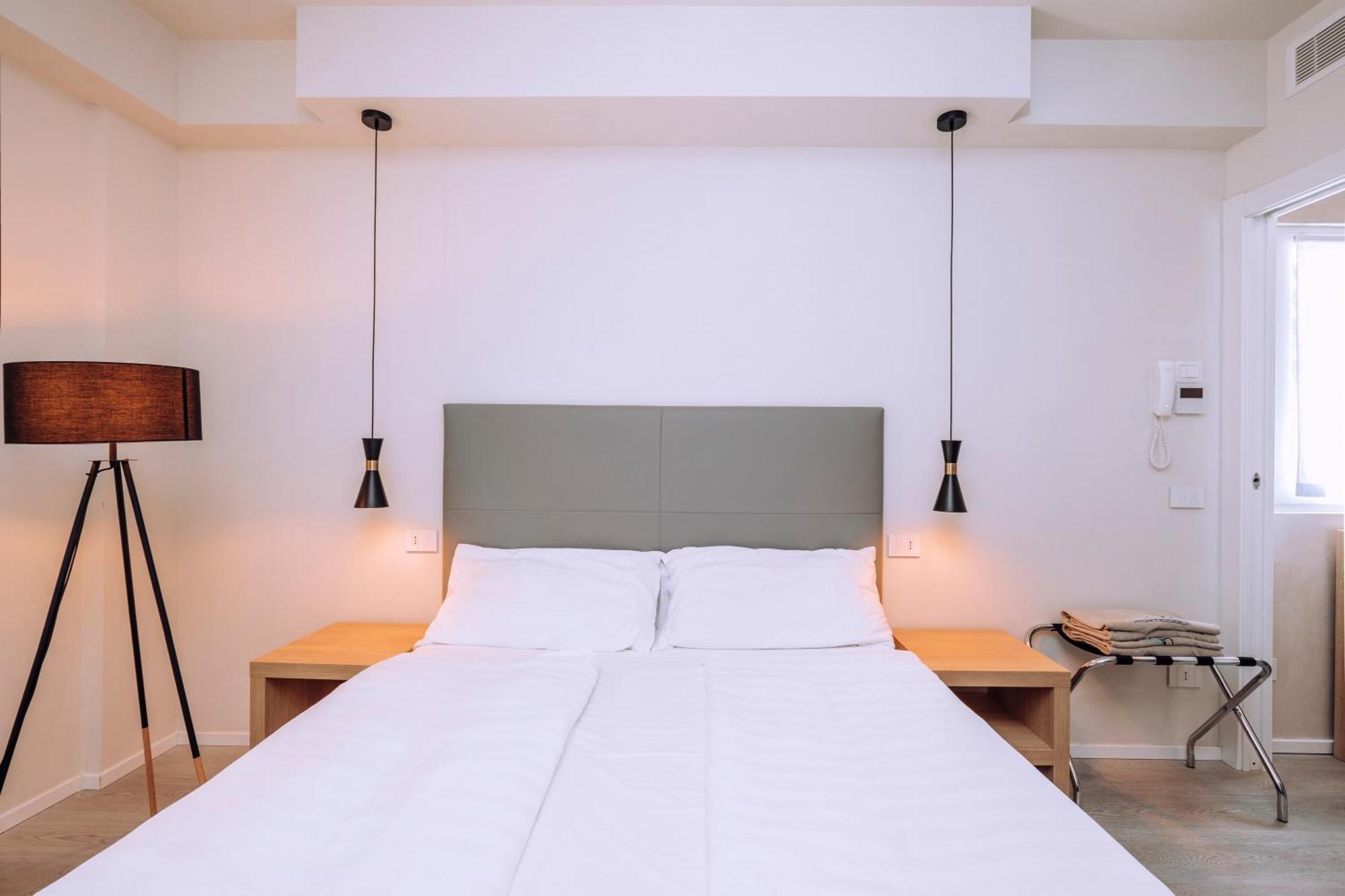 Ah Porticcioli Boutique Apartments San Felice del Benaco Eksteriør bilde