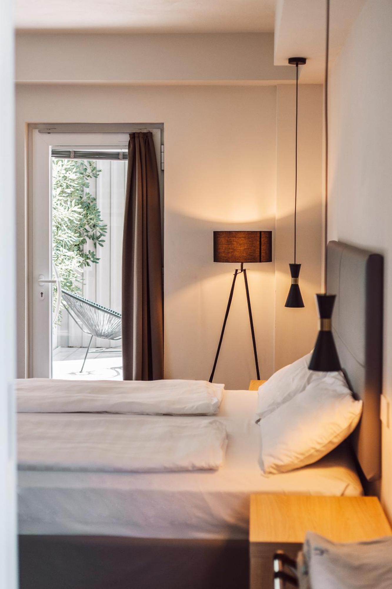 Ah Porticcioli Boutique Apartments San Felice del Benaco Eksteriør bilde